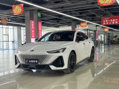 2022年7月 長(zhǎng)安 長(zhǎng)安UNI-V 1.5T 尊貴型圖片