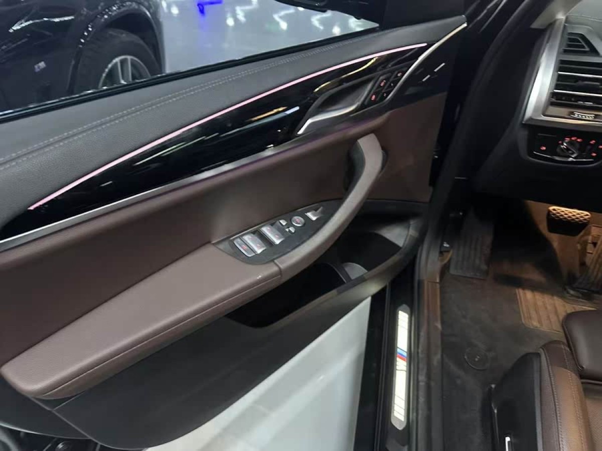 寶馬 寶馬X3  2023款 xDrive30i 尊享型 M曜夜套裝圖片