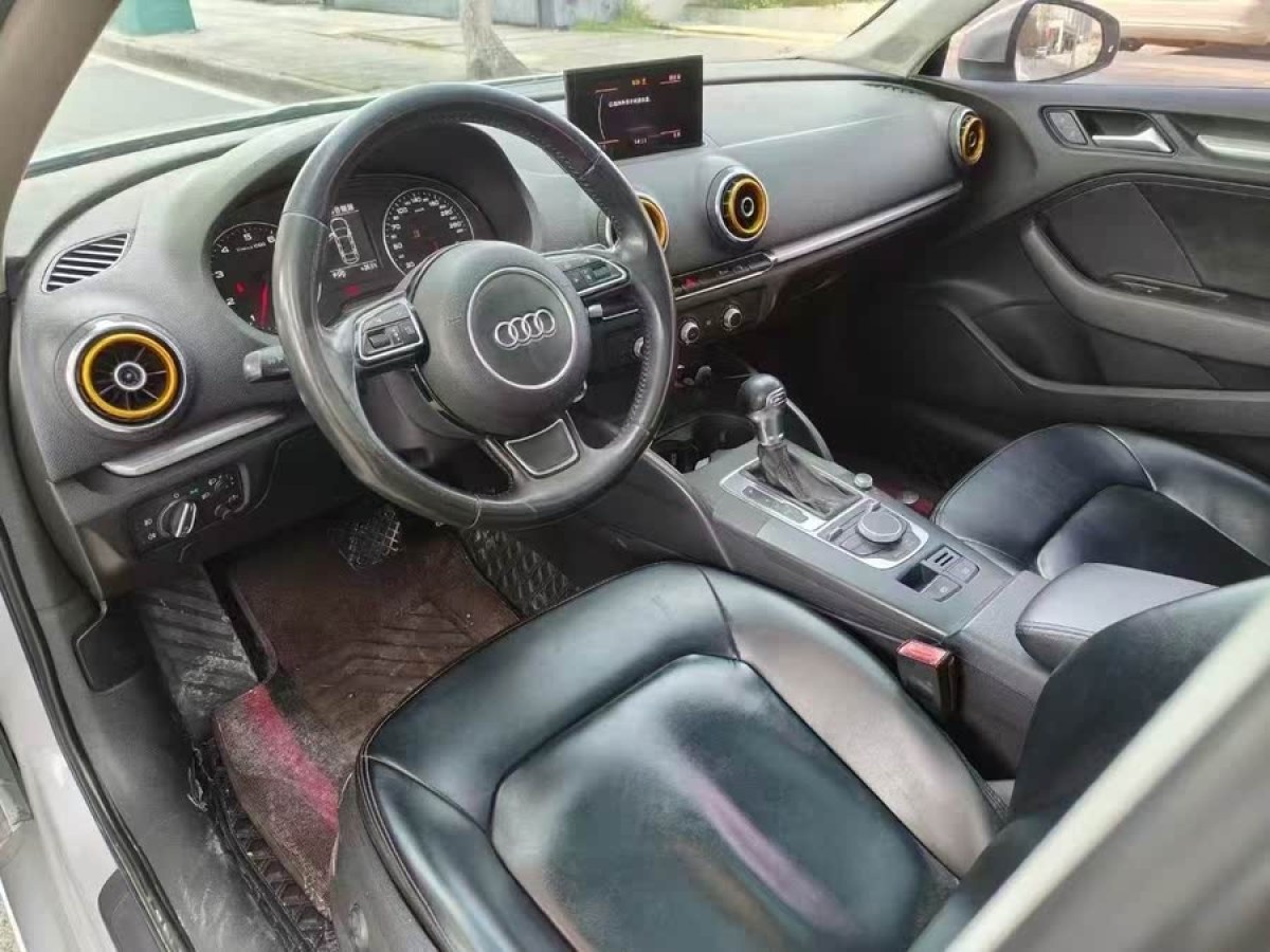 奧迪 奧迪A3  2014款 Limousine 35 TFSI 自動(dòng)時(shí)尚型圖片