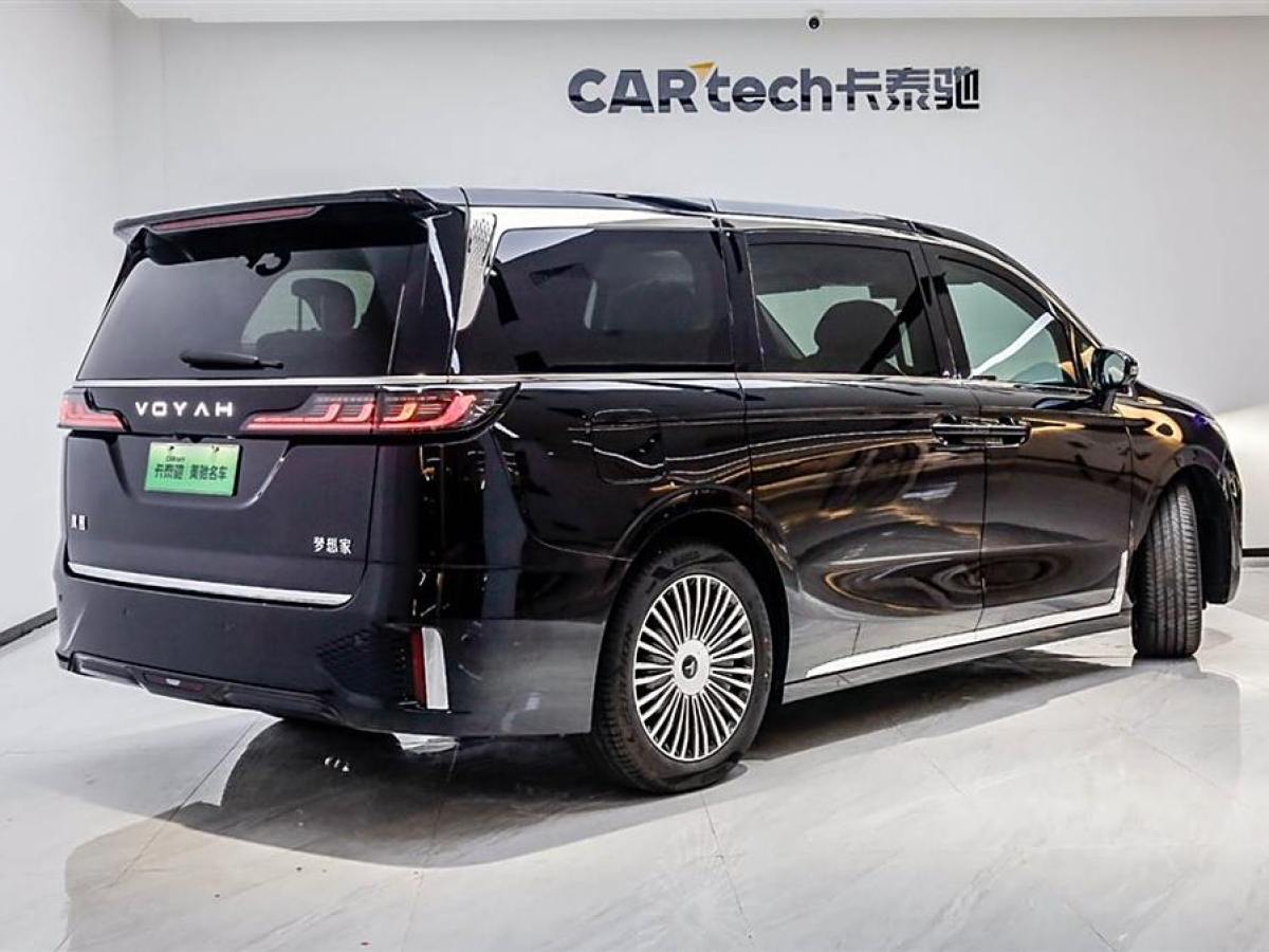 嵐圖 夢想家  2025款 PHEV 四驅(qū)尊貴鯤鵬版圖片