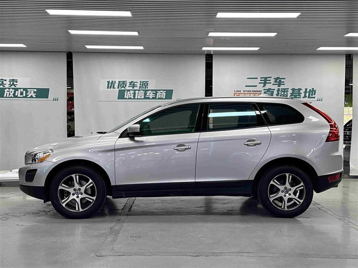 2013年7月沃爾沃 XC60  2013款 T5 舒適版