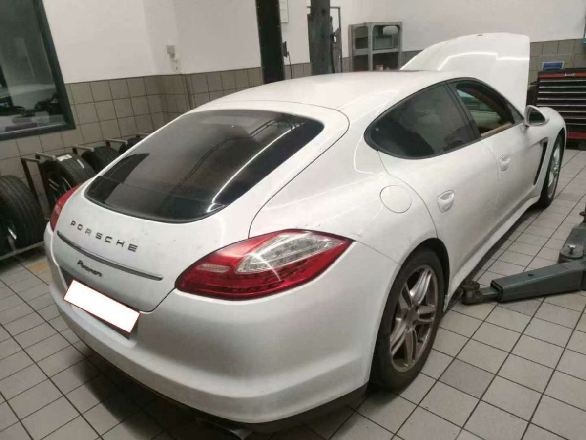 保時(shí)捷 Panamera  2012款 Panamera GTS 4.8L圖片