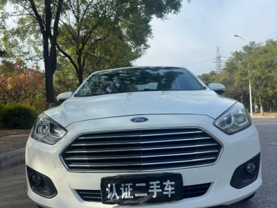 2015年12月 福特 福睿斯 1.5L 手动舒适型图片