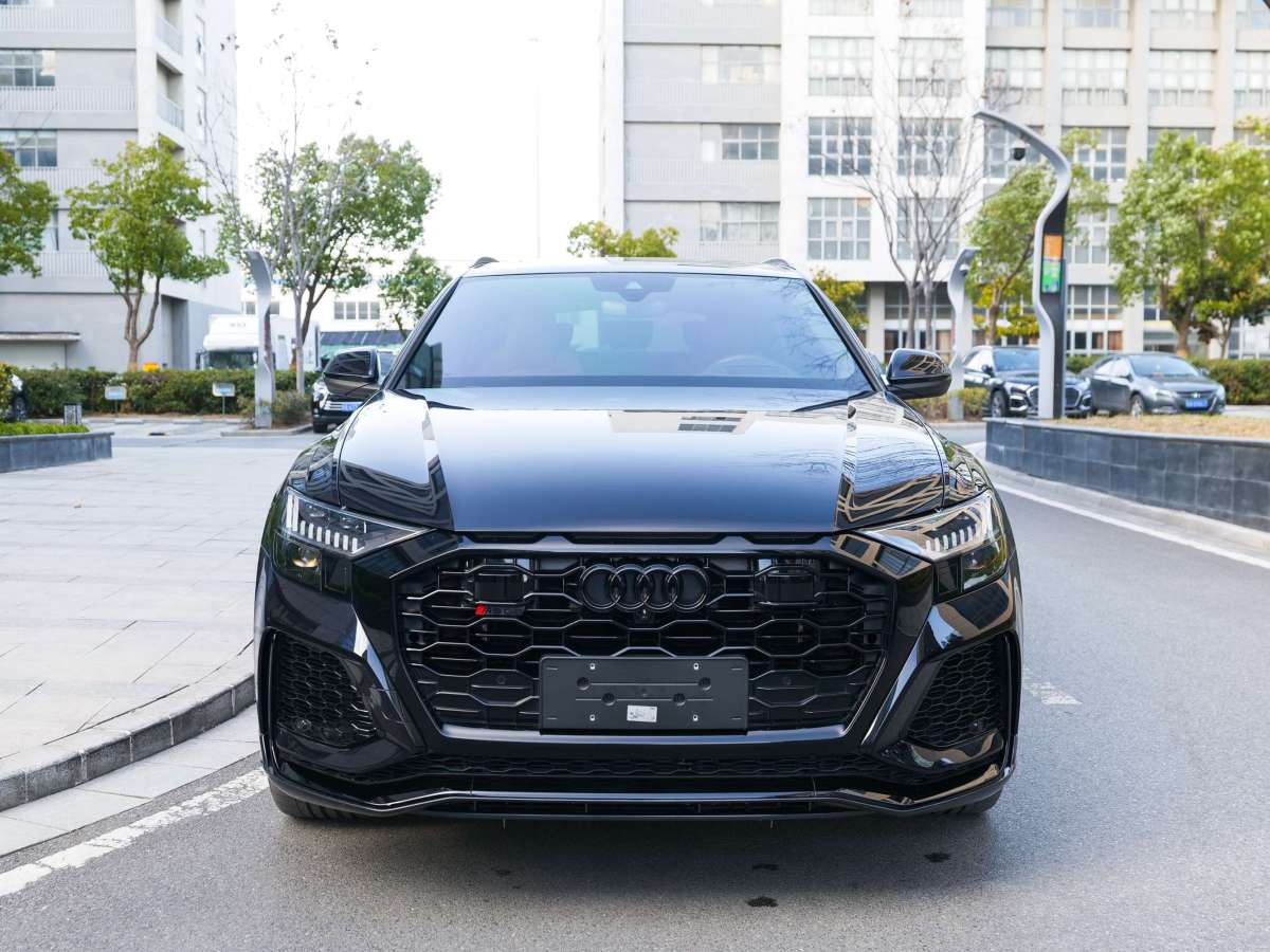 奧迪 Sport 奧迪RS Q8  2021款 RS Q8 4.0T 尊享版圖片