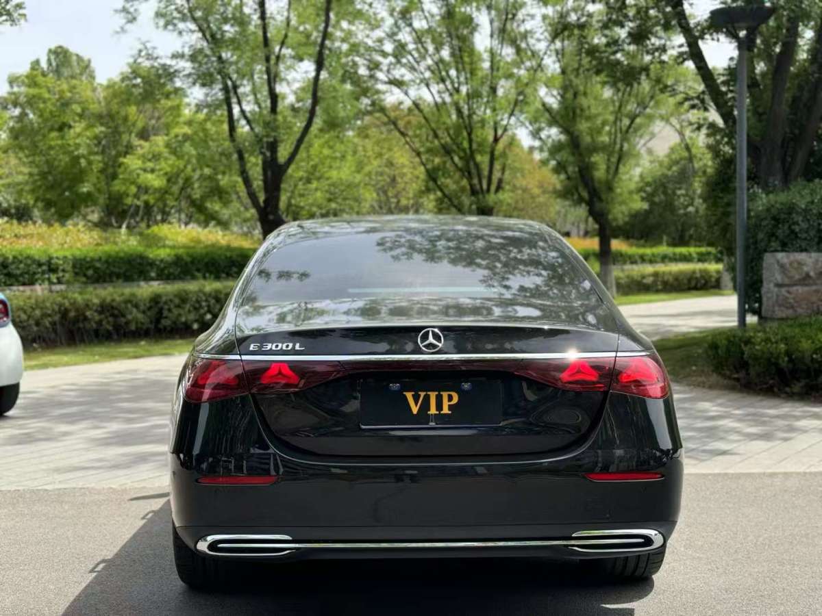 奔馳 奔馳E級  2024款 E 300 L 豪華型圖片
