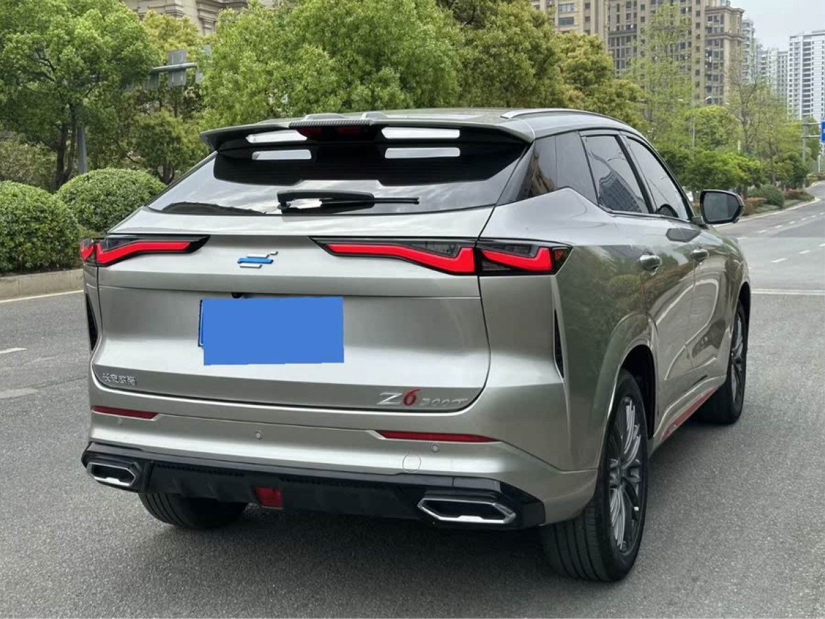 長安歐尚 長安歐尚Z6  2023款 藍鯨 1.5T DCT智尊型圖片