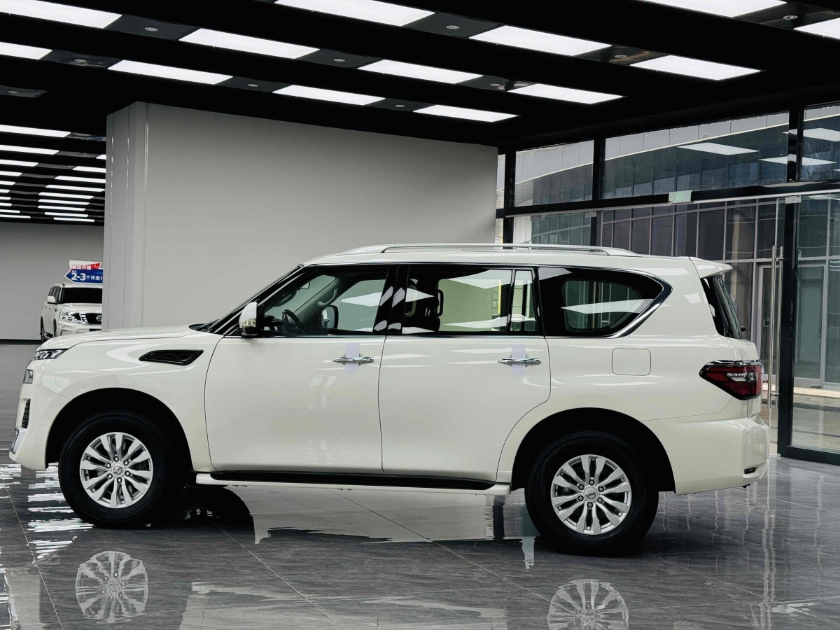 日產(chǎn) 途樂  2018款 4.0L 領(lǐng)英型圖片