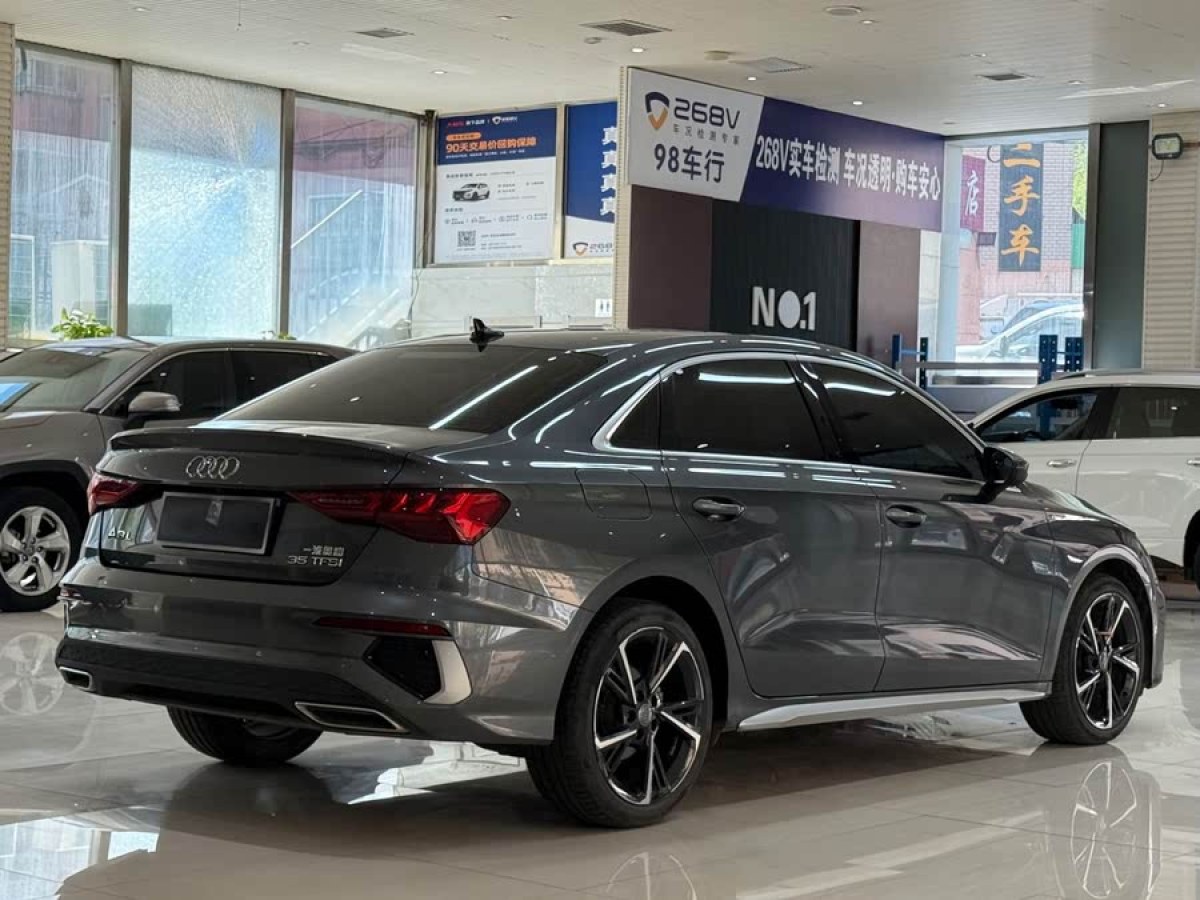 奧迪 奧迪A3  2021款 A3L Limousine 35 TFSI 時(shí)尚運(yùn)動(dòng)型圖片