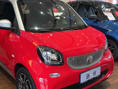 2017年9月 smart fortwo 0.9T 66千瓦硬頂先鋒版圖片