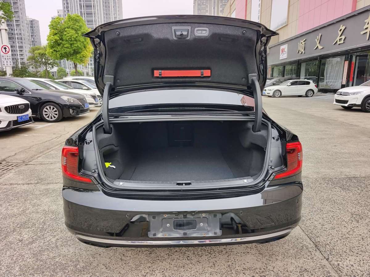 沃爾沃 S90  2022款 B5 智遠(yuǎn)豪華版圖片