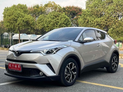 2020年12月 豐田 C-HR 2.0L 領(lǐng)先版圖片