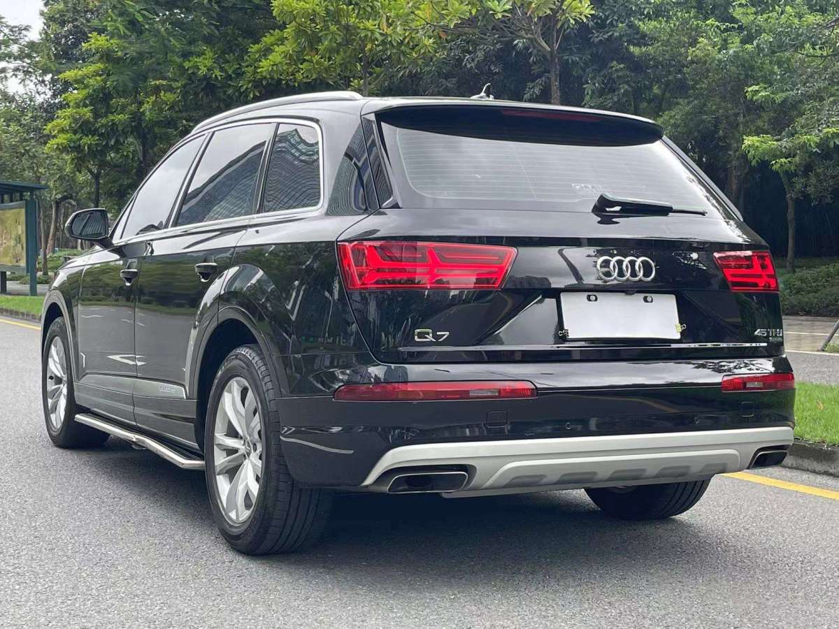 2017年5月奧迪 奧迪Q7  2016款 45 TFSI 技術型