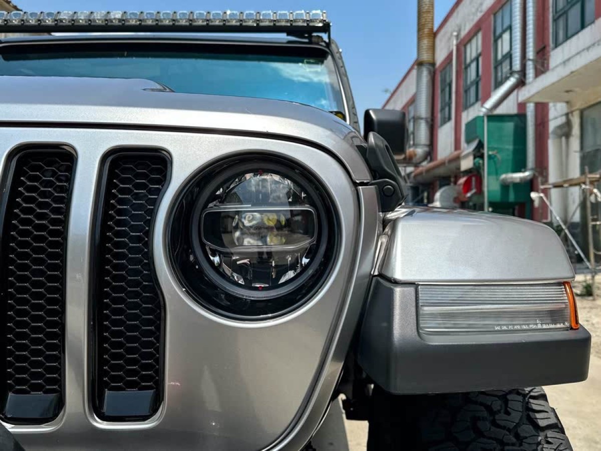 Jeep 牧馬人  2022款 2.0T 高地四門版圖片
