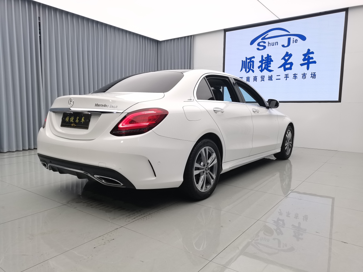 奔馳 奔馳C級  2021款 C 200 L 時尚型運動版圖片