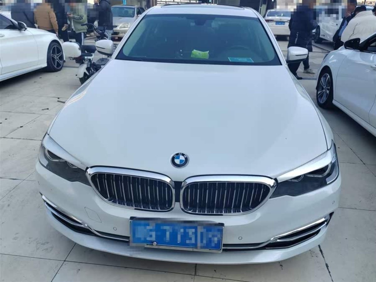 寶馬 寶馬5系  2018款 改款 530Li 領(lǐng)先型 豪華套裝圖片