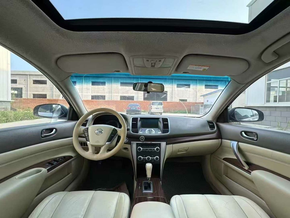 日產(chǎn) 天籟  2010款 2.0L XL周年紀(jì)念版圖片