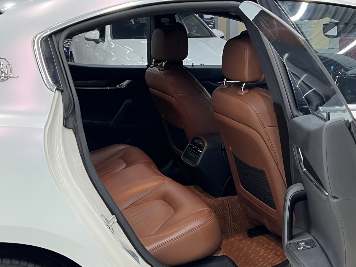瑪莎拉蒂 Ghibli  2017款 3.0T 標(biāo)準(zhǔn)版圖片