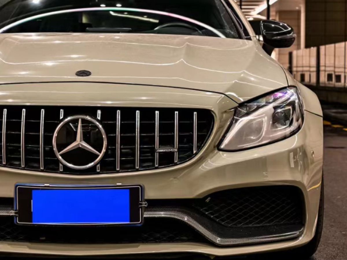 2019年6月奔馳 奔馳C級(jí)AMG  2017款 AMG C 63 S