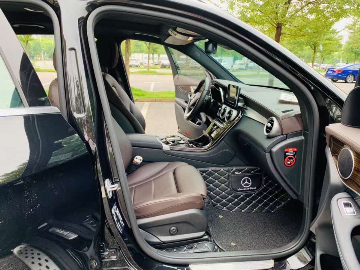 奔馳 奔馳GLC  2019款 GLC 260 4MATIC 動感型圖片