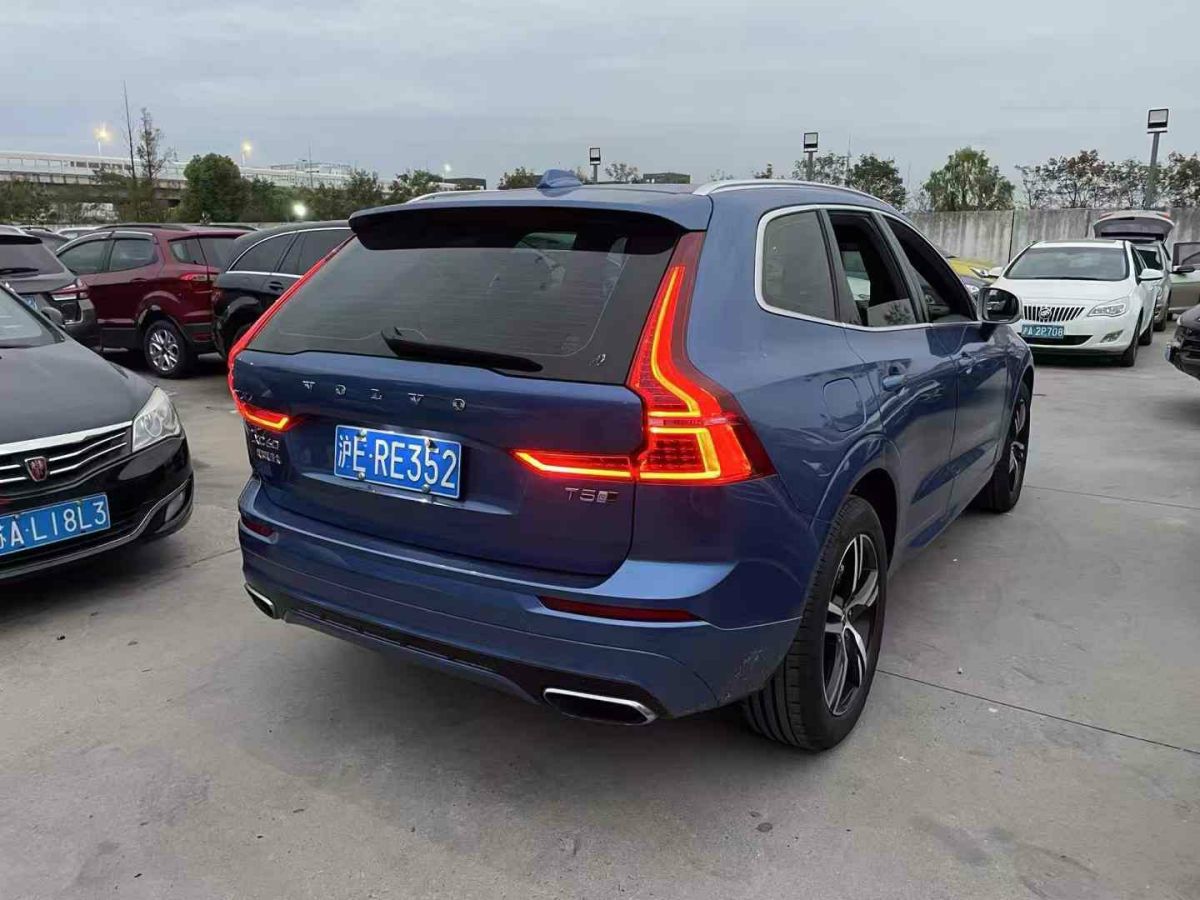 2019年1月沃爾沃 XC60  2019款 T4 智逸版