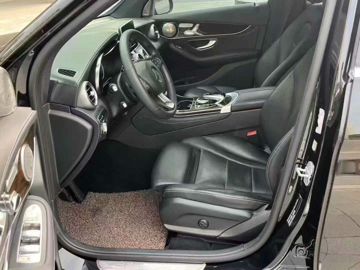 奔馳 奔馳GLA  2016款 GLA 220 4MATIC 豪華型圖片