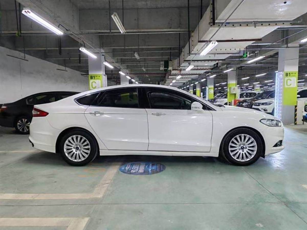 福特 蒙迪歐  2013款 2.0L GTDi200時(shí)尚型圖片