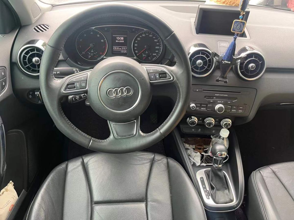 奧迪 奧迪A1  2014款 A1 1.4TFSI 30TFSI 技術(shù)型圖片