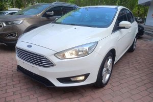 ?？怂?福特 兩廂經(jīng)典 1.5L 自動(dòng)風(fēng)尚型