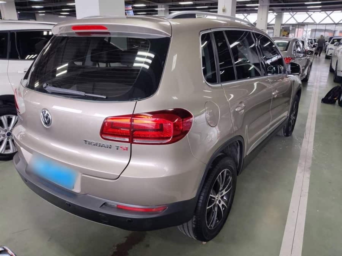 大眾 途觀  2015款 1.8TSI 自動(dòng)兩驅(qū)豪華型圖片