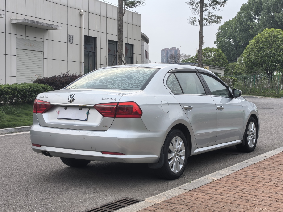 大眾 朗逸  2013款 改款 1.4TSI DSG豪華版圖片