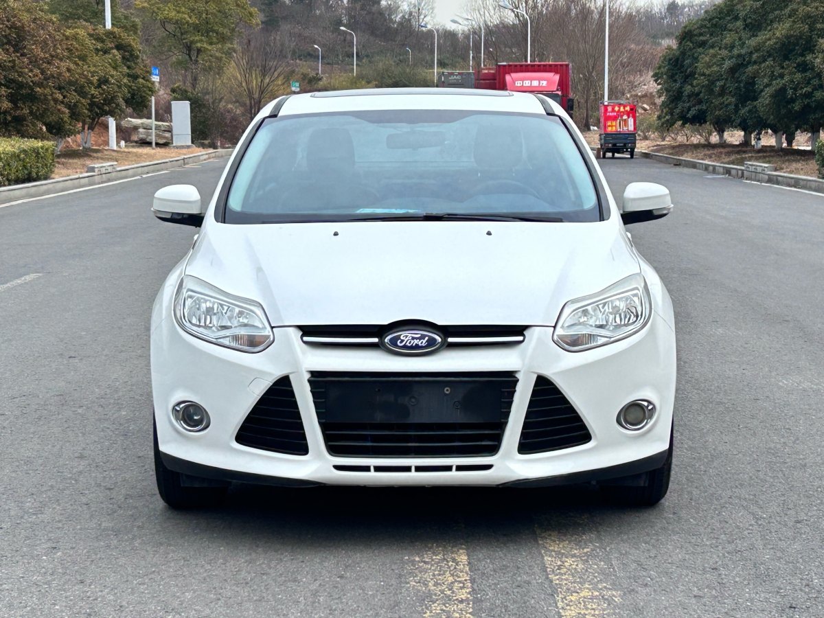 福特 福克斯  2012款 三廂 1.6L 自動(dòng)舒適型圖片