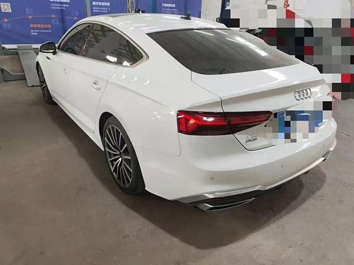 奧迪 奧迪A5  2023款 Sportback 40 TFSI quattro 豪華動感型圖片