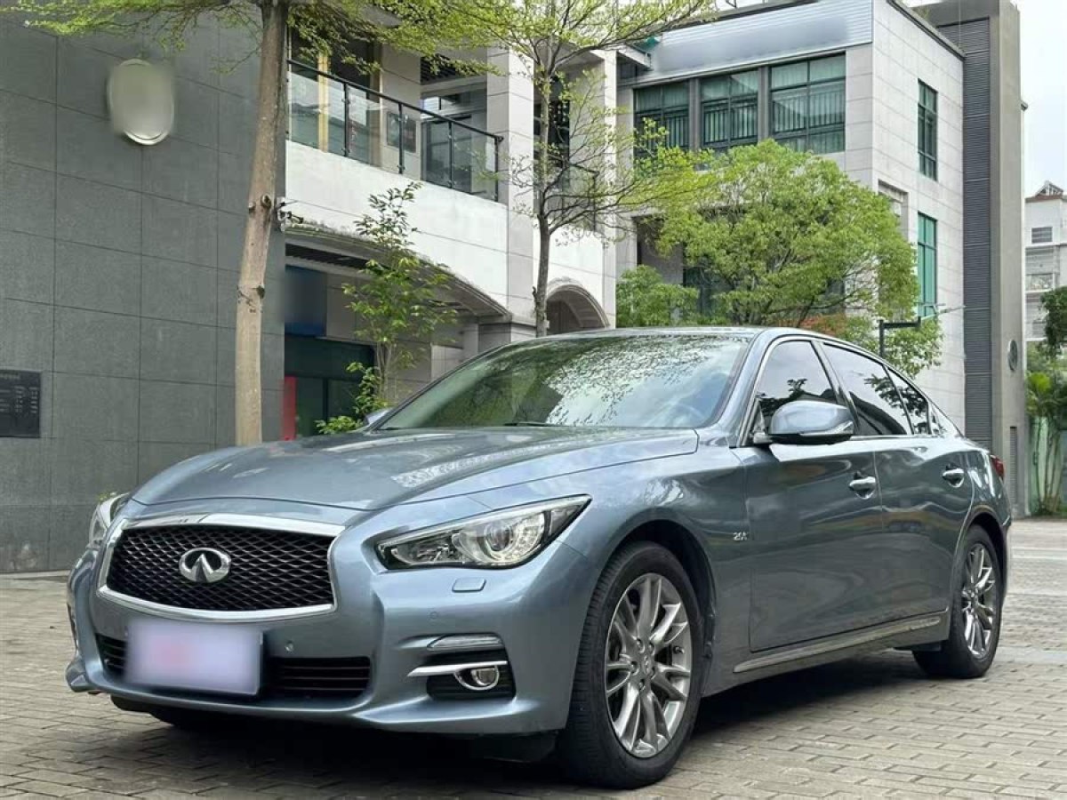 英菲尼迪 Q50L  2016款 2.0T 進(jìn)取版圖片