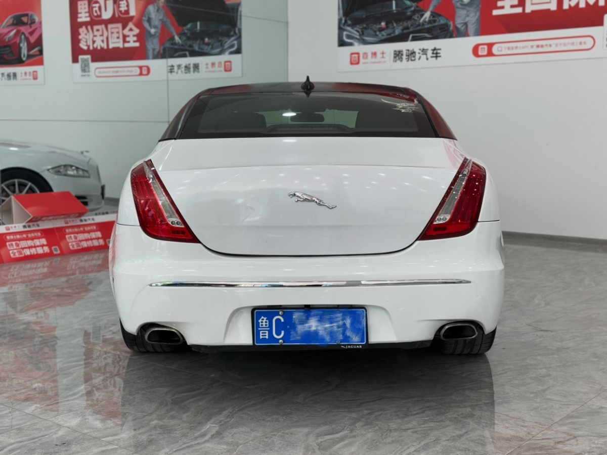 捷豹 XJ  2013款 XJL 2.0T 全景商務(wù)版圖片