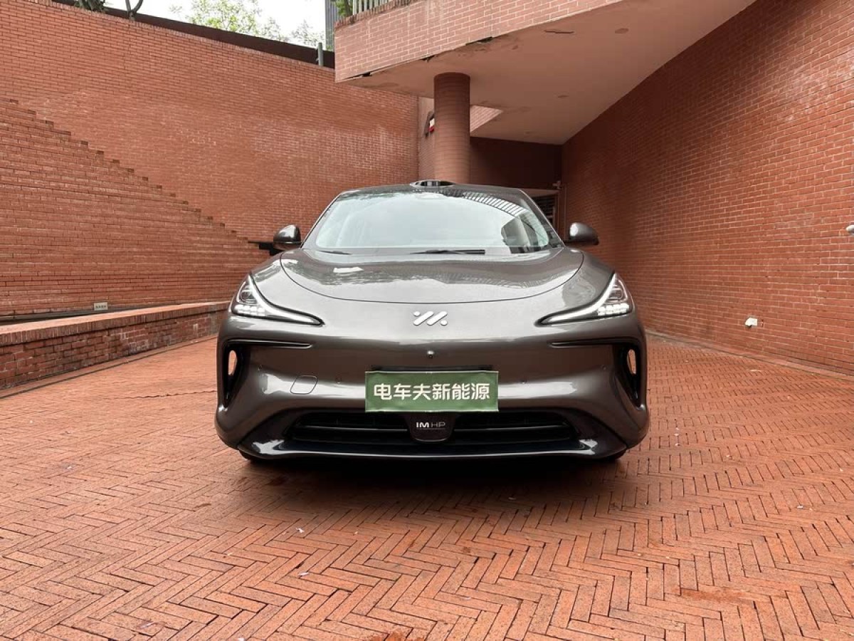 智己 智己LS6  2023款 Max 超強(qiáng)性能版圖片