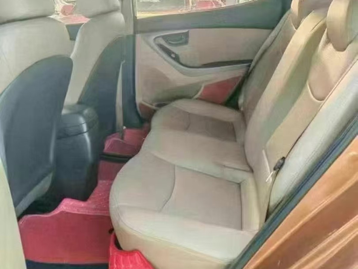 現(xiàn)代 朗動  2012款 1.6L 手動時尚型圖片