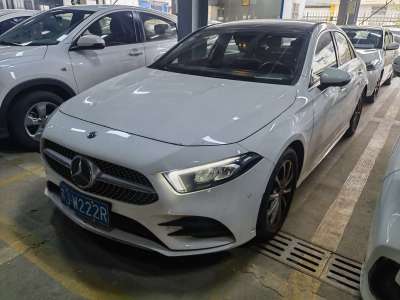 2019年6月 奔馳 奔馳A級 A 200 L 運(yùn)動(dòng)轎車圖片