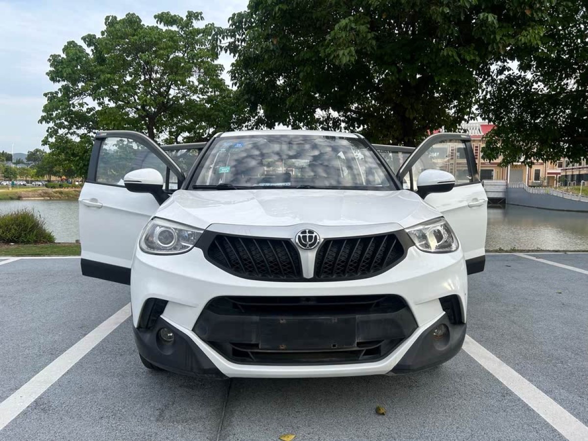 中華 V3  2016款 1.5L 自動(dòng)舒適型圖片