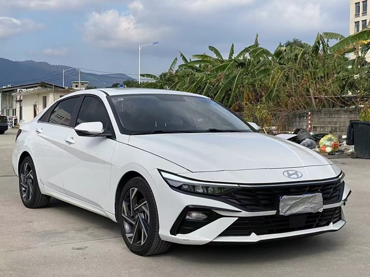 現(xiàn)代 伊蘭特  2023款 1.5L CVT GLX精英版圖片