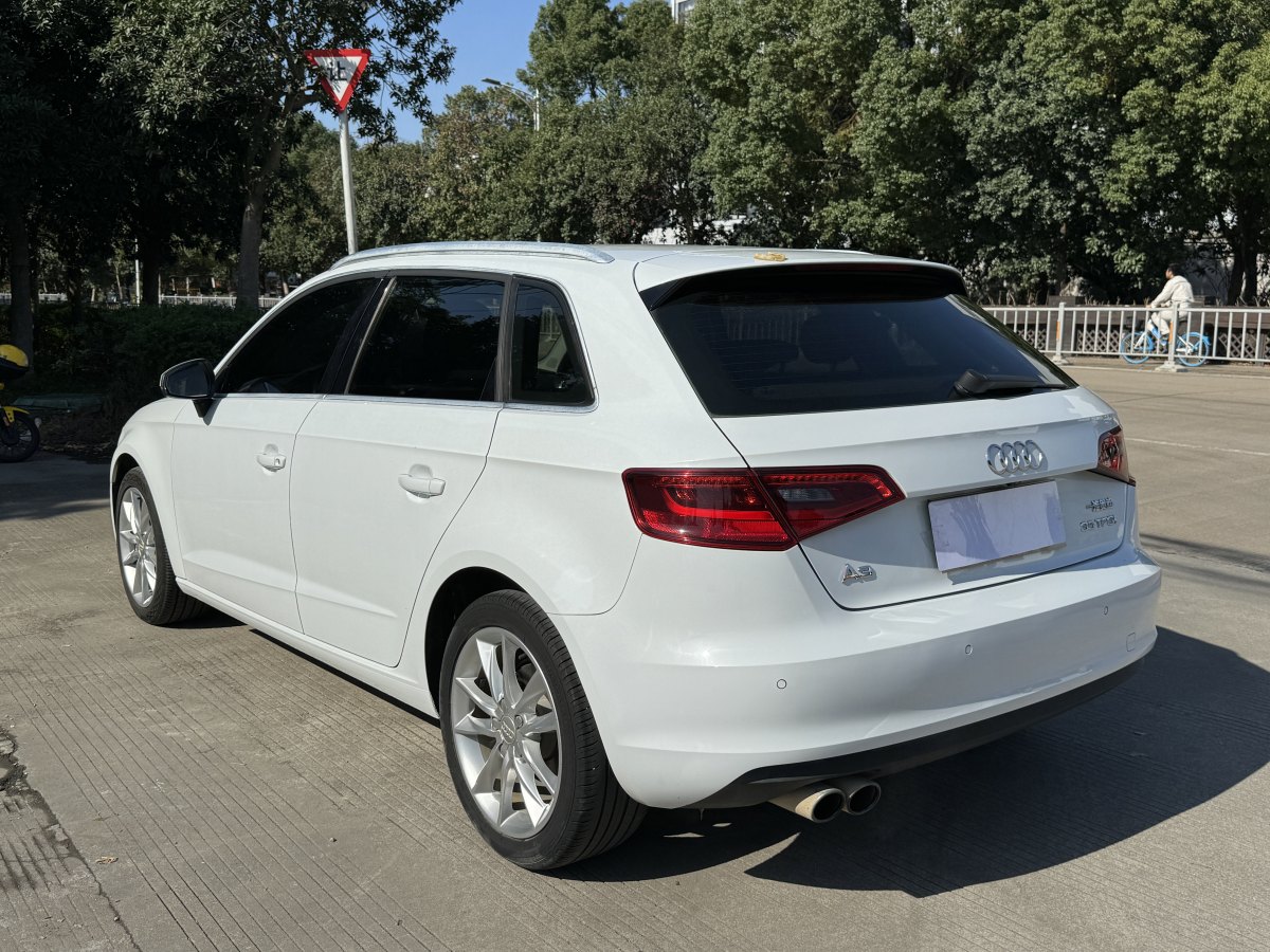 奧迪 奧迪A3  2016款 Sportback 35 TFSI 風(fēng)尚型圖片