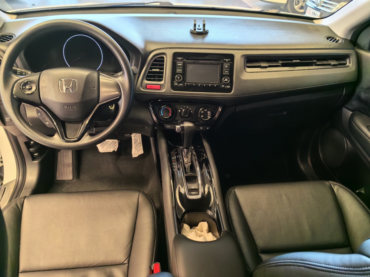 2016年10月本田 缤智  2015款 1.5L CVT两驱舒适型