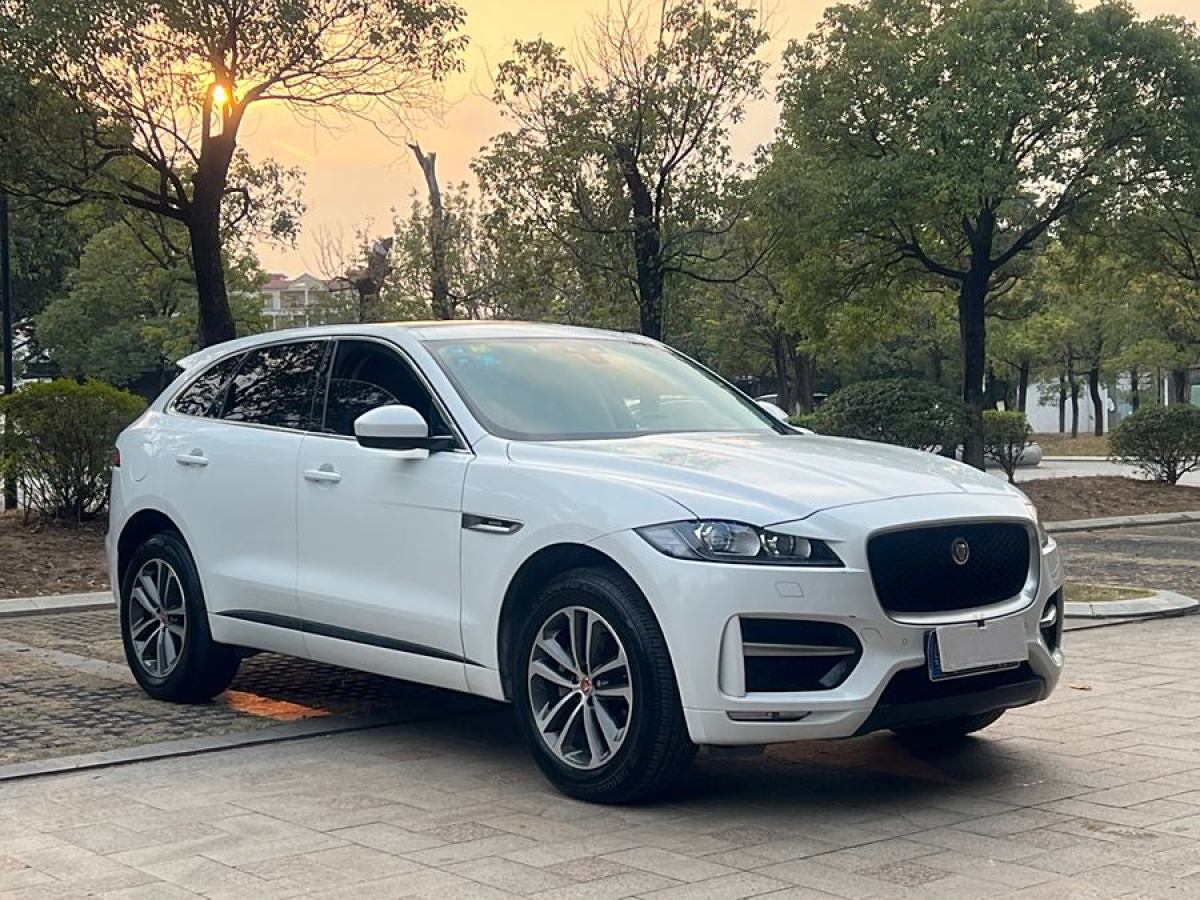 2018年1月捷豹 F-PACE  2018款 2.0T 四驅(qū)都市尊享版