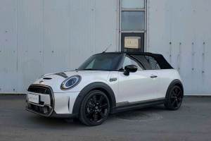 MINI MINI 2.0T COOPER S CABRIO 国王十字特别版