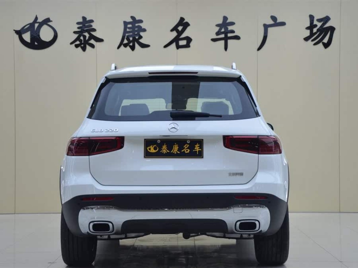 奔馳 奔馳GLB  2024款 改款 GLB 220 動感型圖片