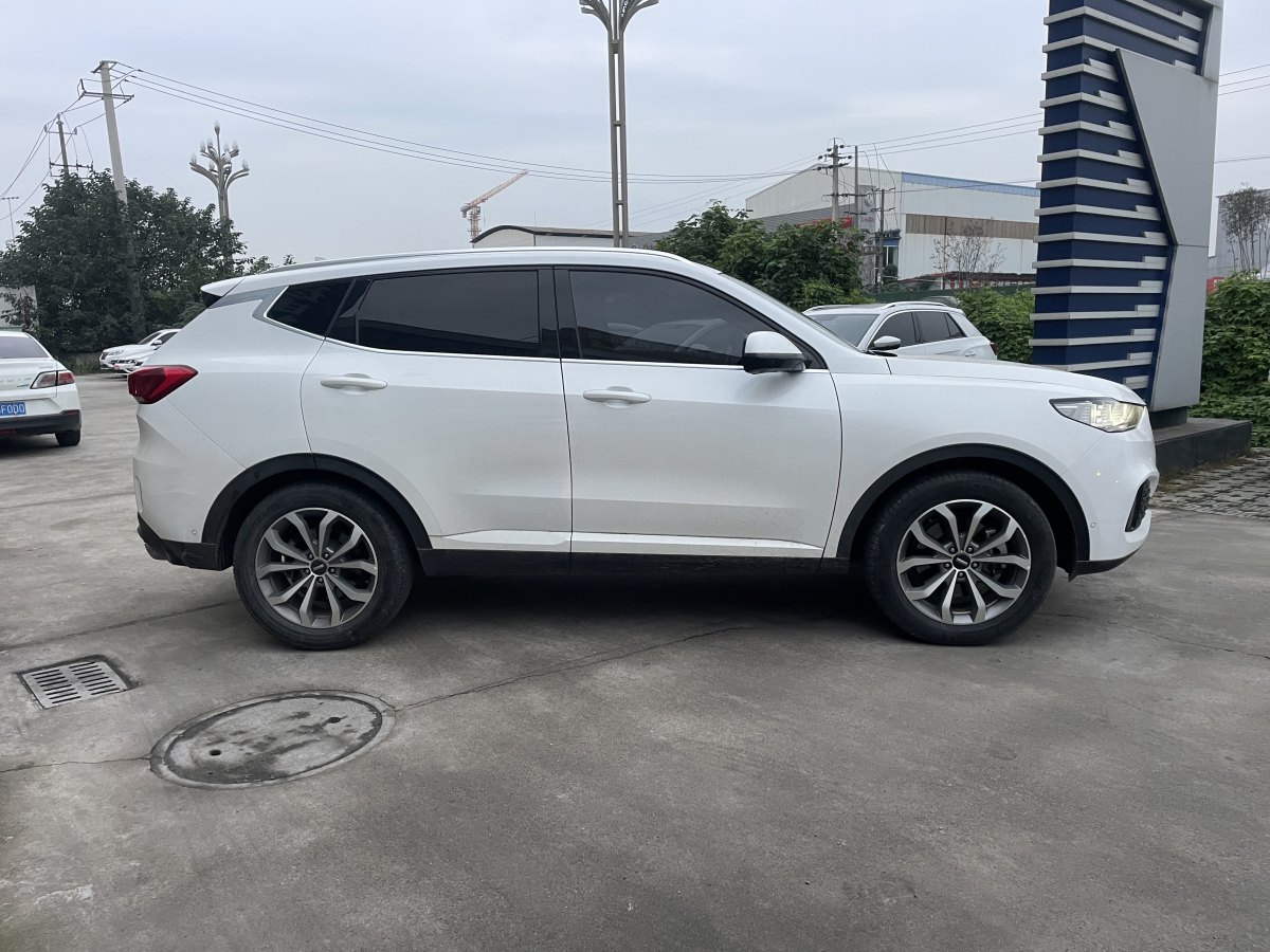 WEY VV6  2018款 2.0T 四驅(qū)旗艦型圖片