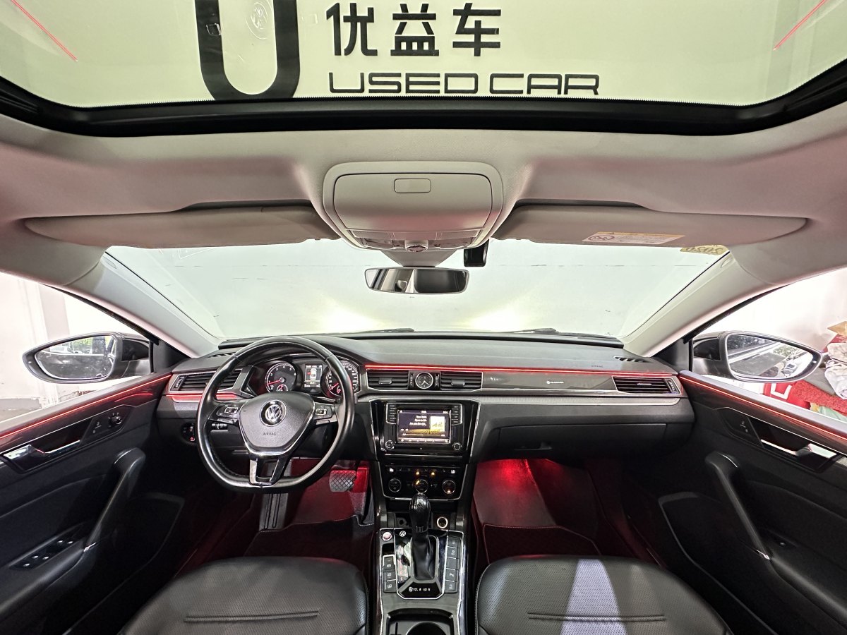 大眾 帕薩特  2017款 330TSI DSG領(lǐng)尊版圖片