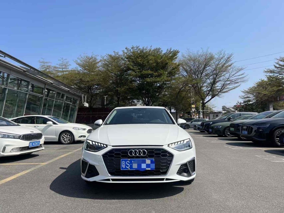 奧迪 奧迪A4L  2020款 40 TFSI 豪華動(dòng)感型圖片