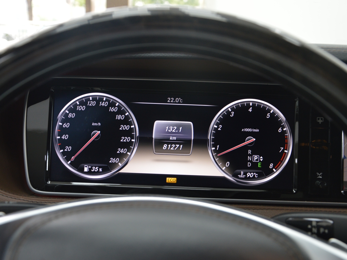 2014年2月奔驰 奔驰S级  2014款 改款 S 500 L 4MATIC