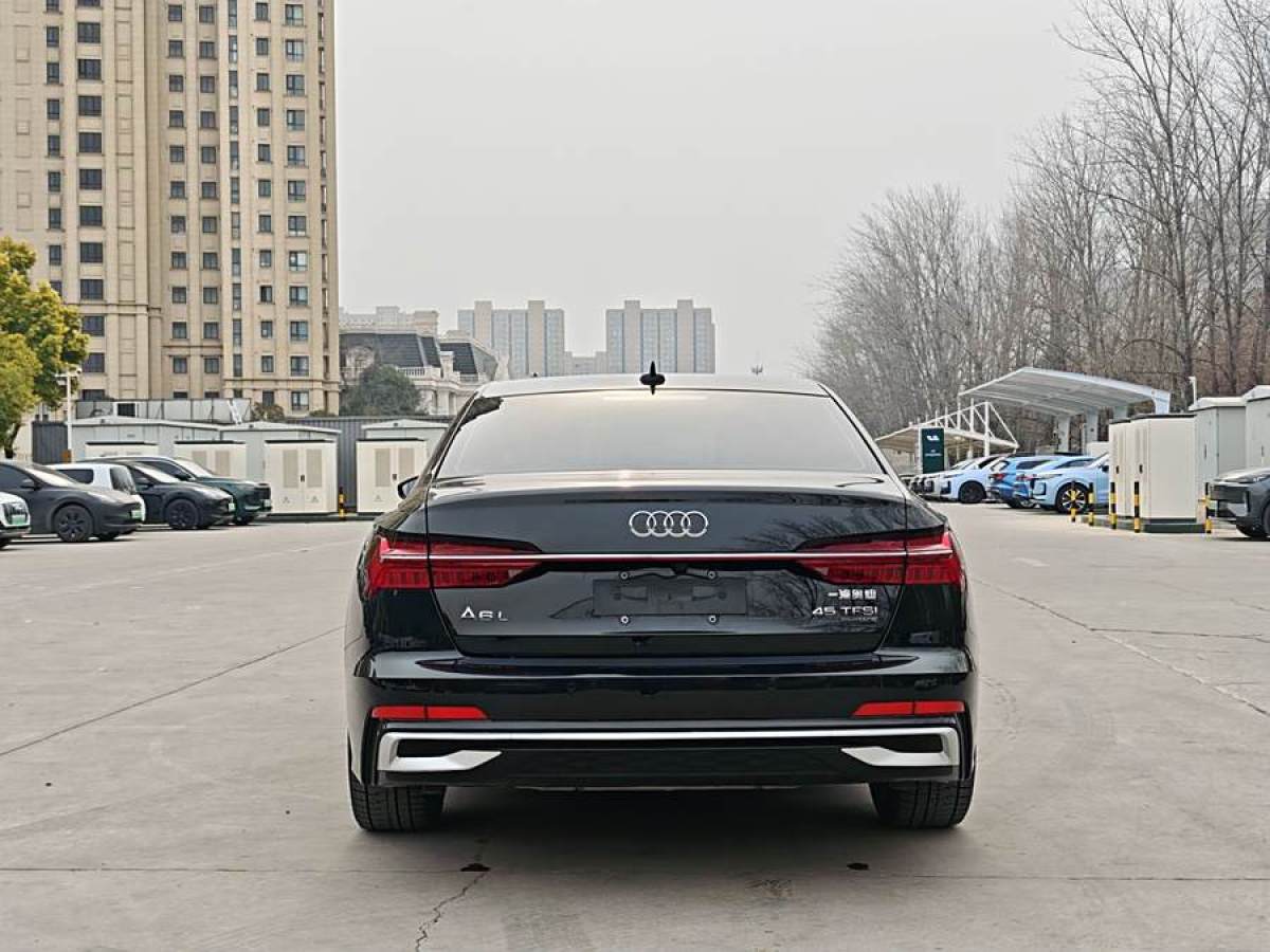 奧迪 奧迪A6L  2021款 45 TFSI 臻選動(dòng)感型圖片