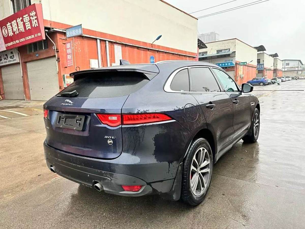 2017年9月捷豹 F-PACE  2018款 2.0T 兩驅(qū)都市尊享版